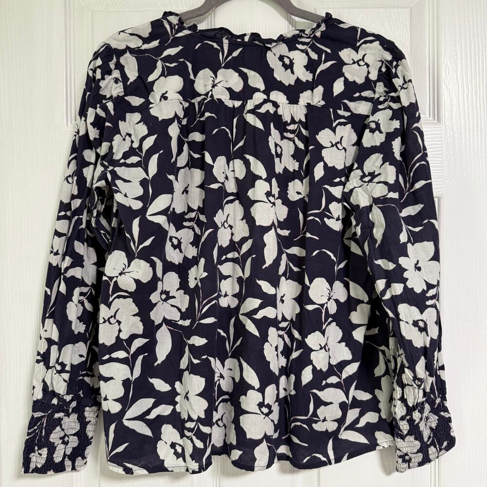 Velvet by Graham & Spencer Women's Floral Long Sleeve Top Size Medium - Picture 11 of 13